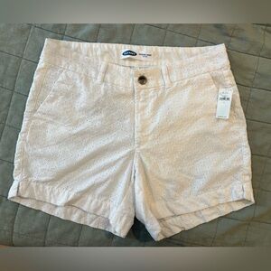 Size 4 Old Navy Women's White Eyelet Shorts